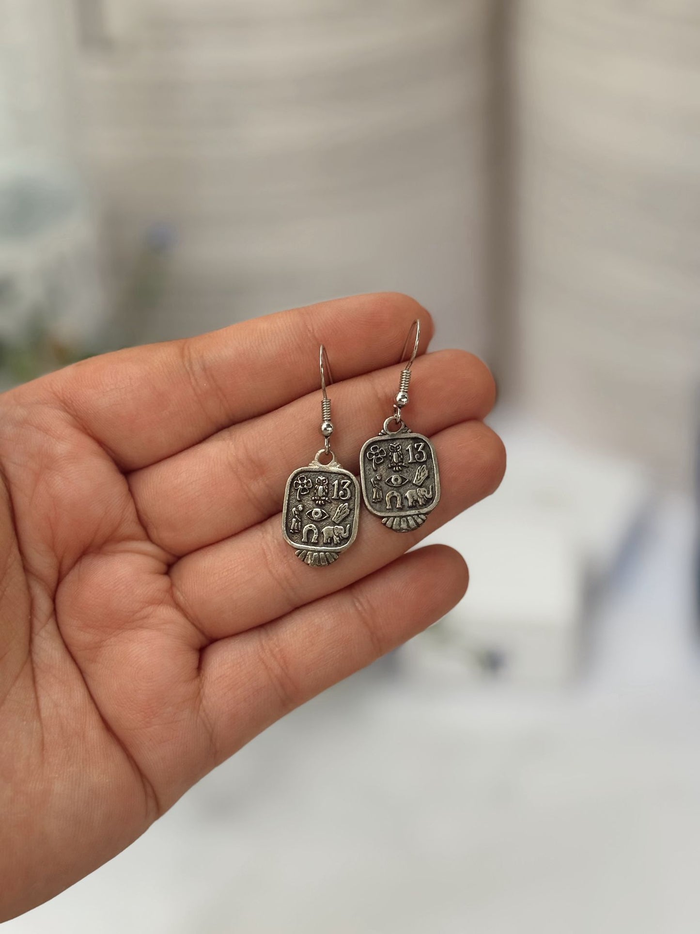 Pendientes de la Suerte Exclusivos con Símbolos de Protección en Plata de Ley 925