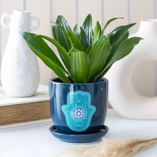 Maceta de cerámica con forma de mano de Hamsa