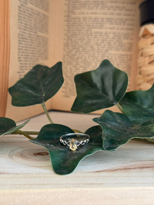 Anillo de Citrino Facetado