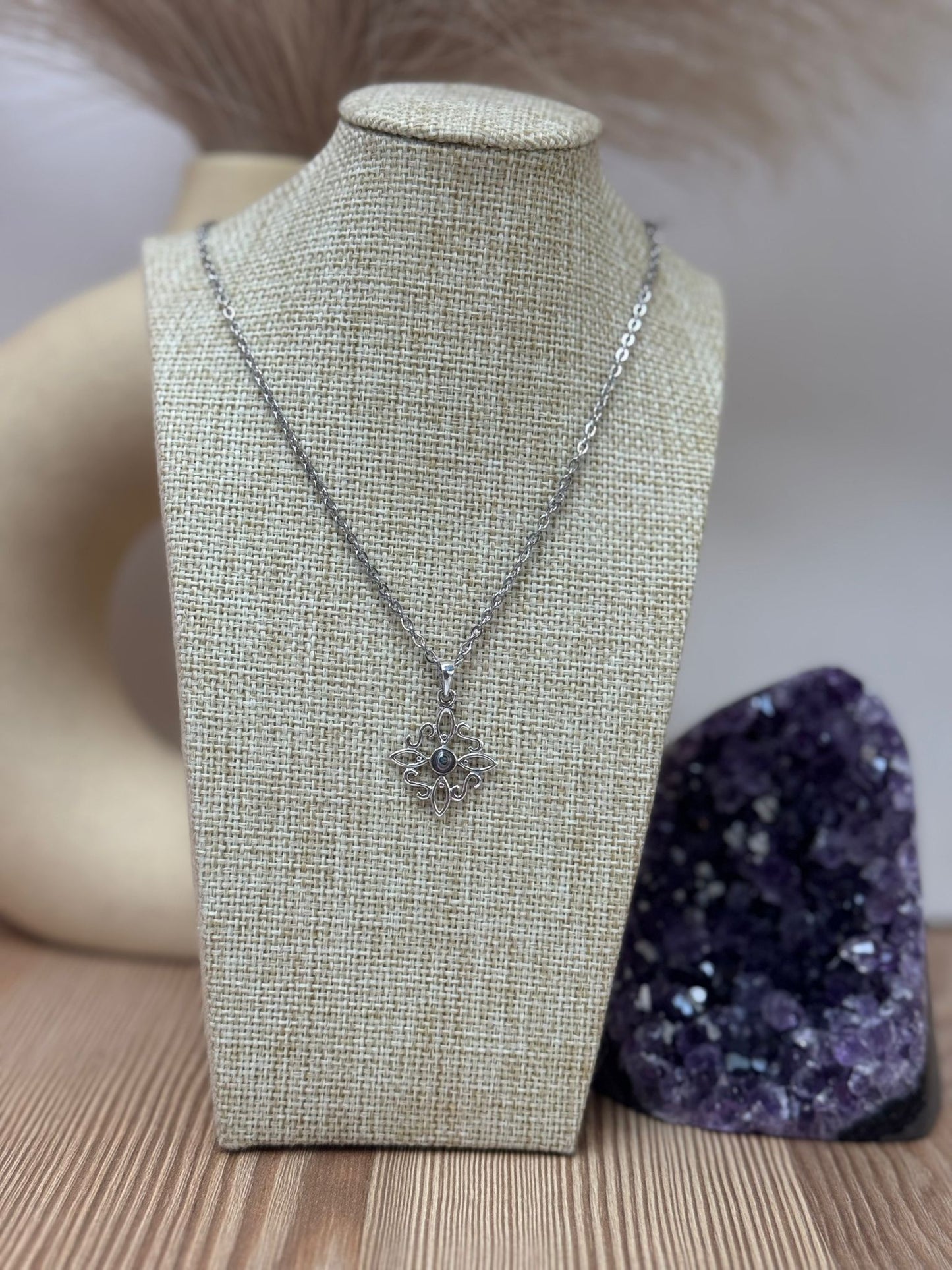 Colgante Plata 925 Nudo De Brujas Con Piedra Avalon 20 mm