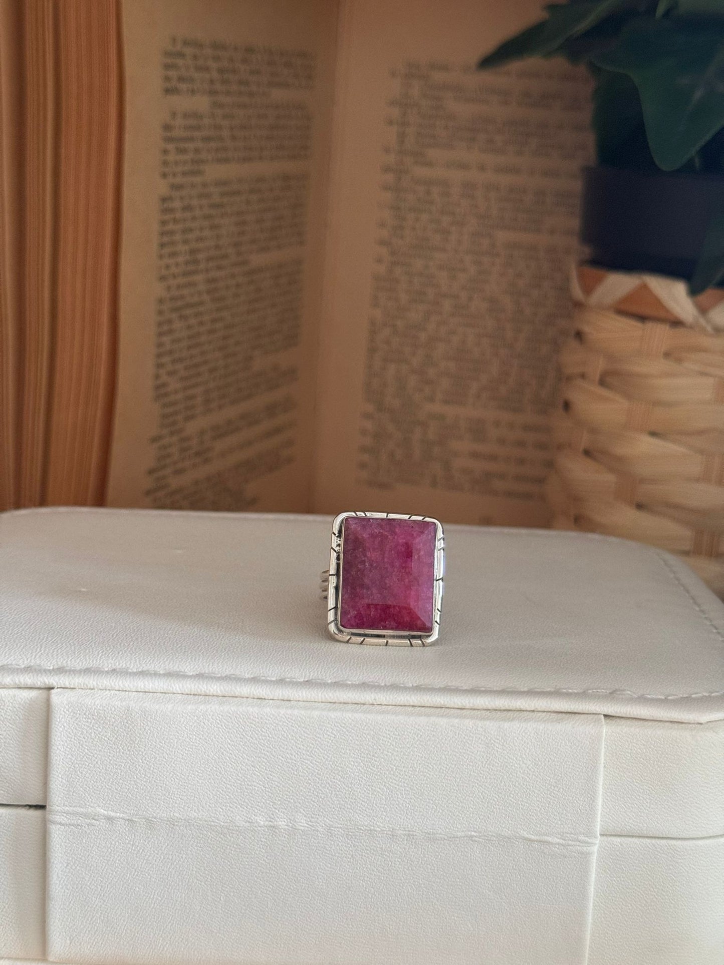 Anillo Ajustable de Rubí en Plata 925