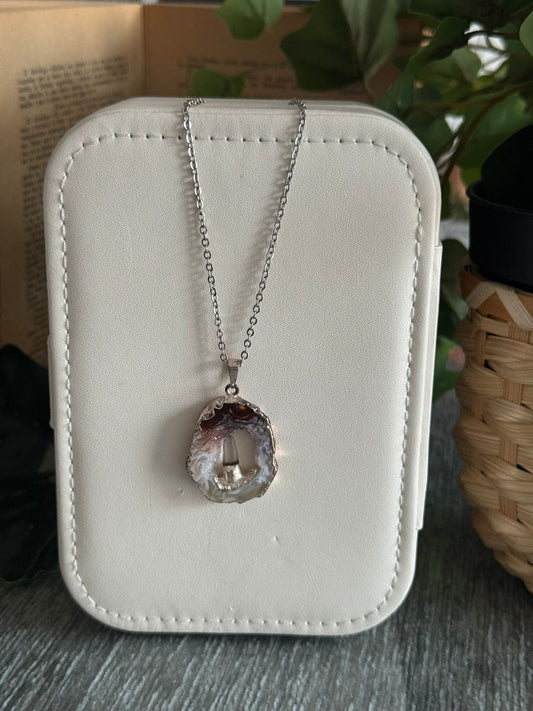 Colgante Geodino de Ágata Ángel con Cuarzo Blanco plata 925