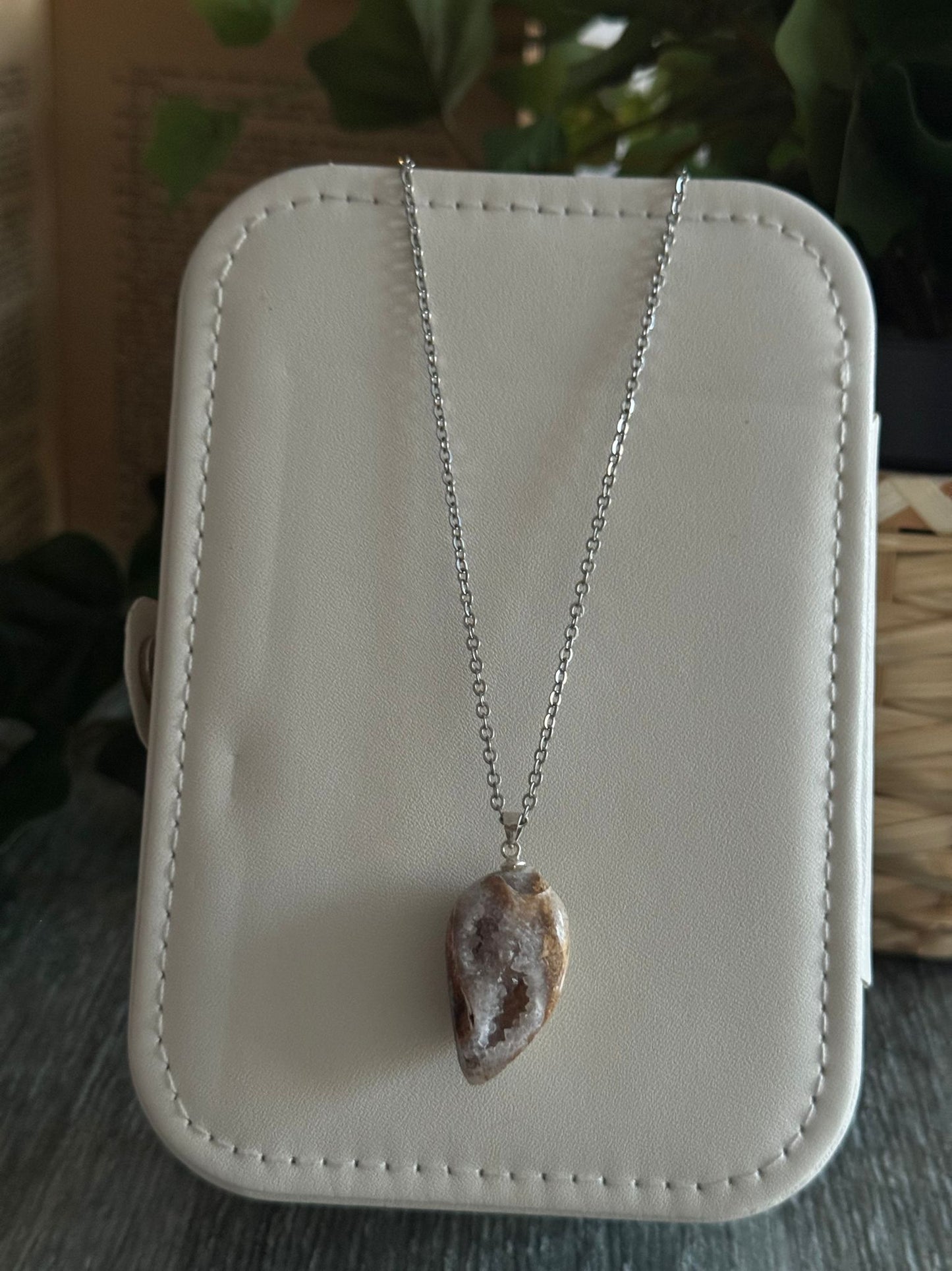 Colgante Concha de Mar con Drusa de Cuarzo plata 925