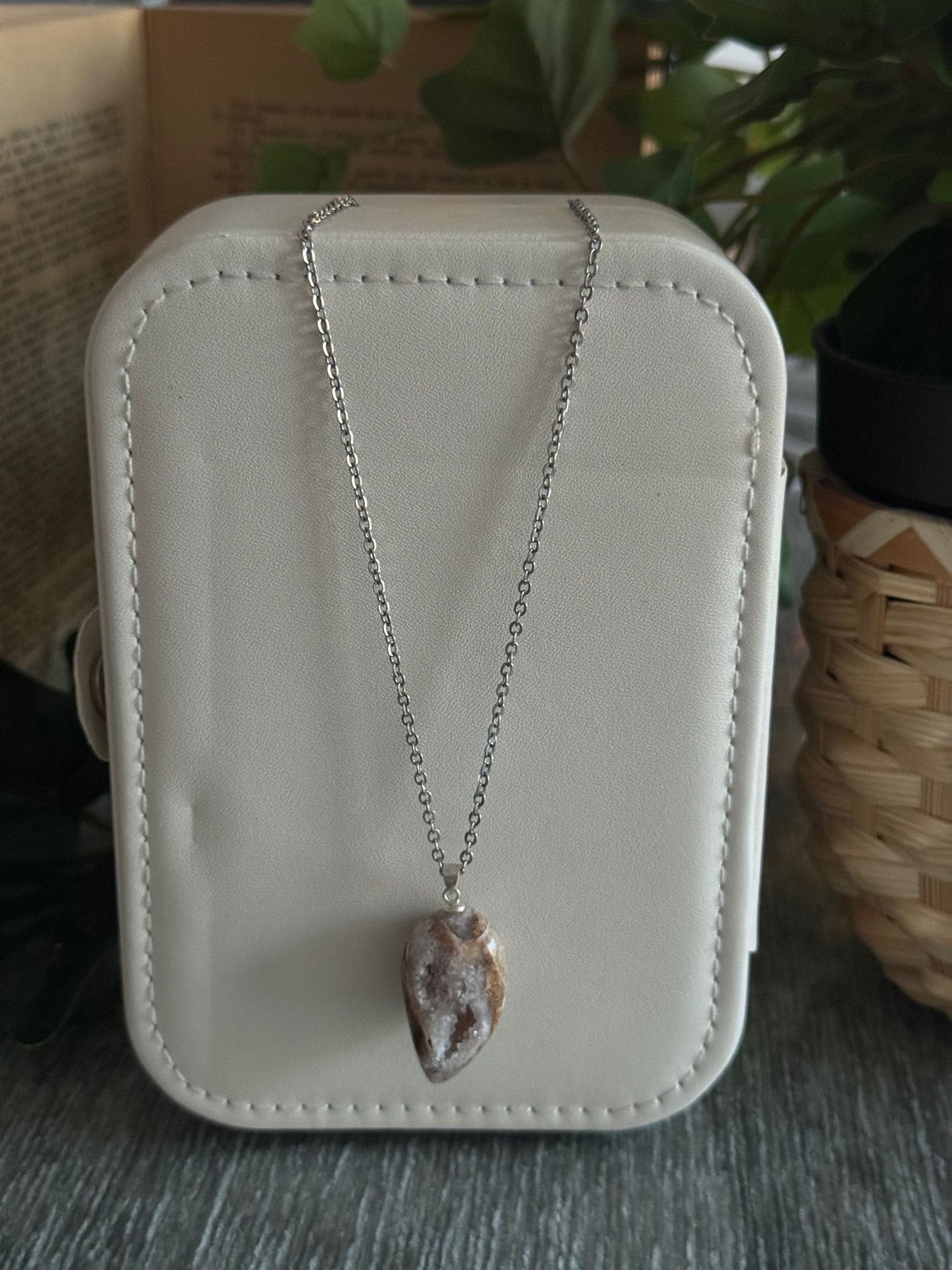 Colgante Concha de Mar con Drusa de Cuarzo plata 925