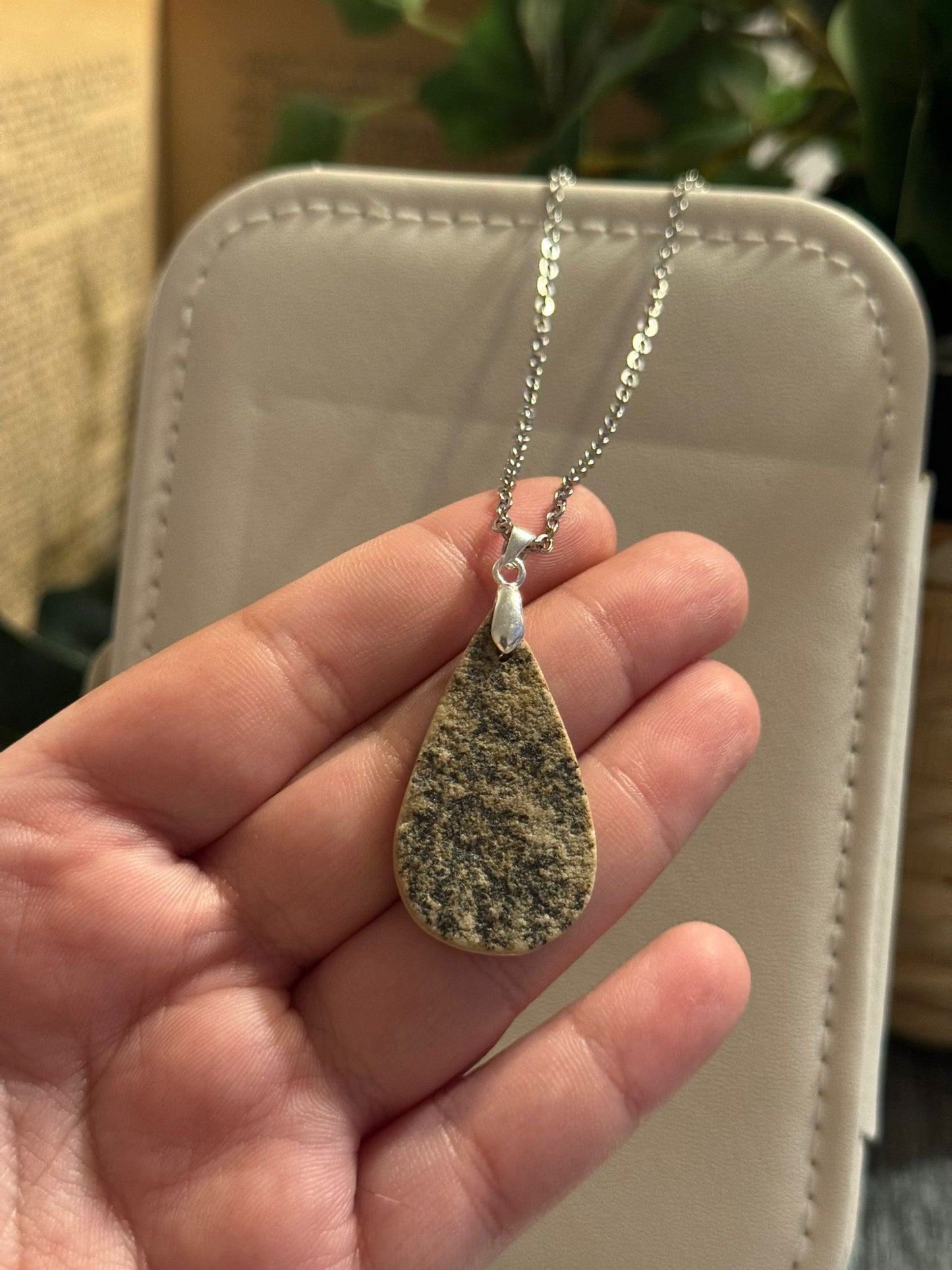 Colgante de Coral Fósil en Plata 925