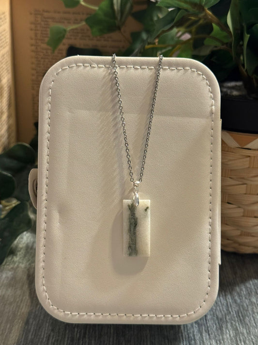 Colgante de Cuarzo con Turmalina Verde en Plata 925