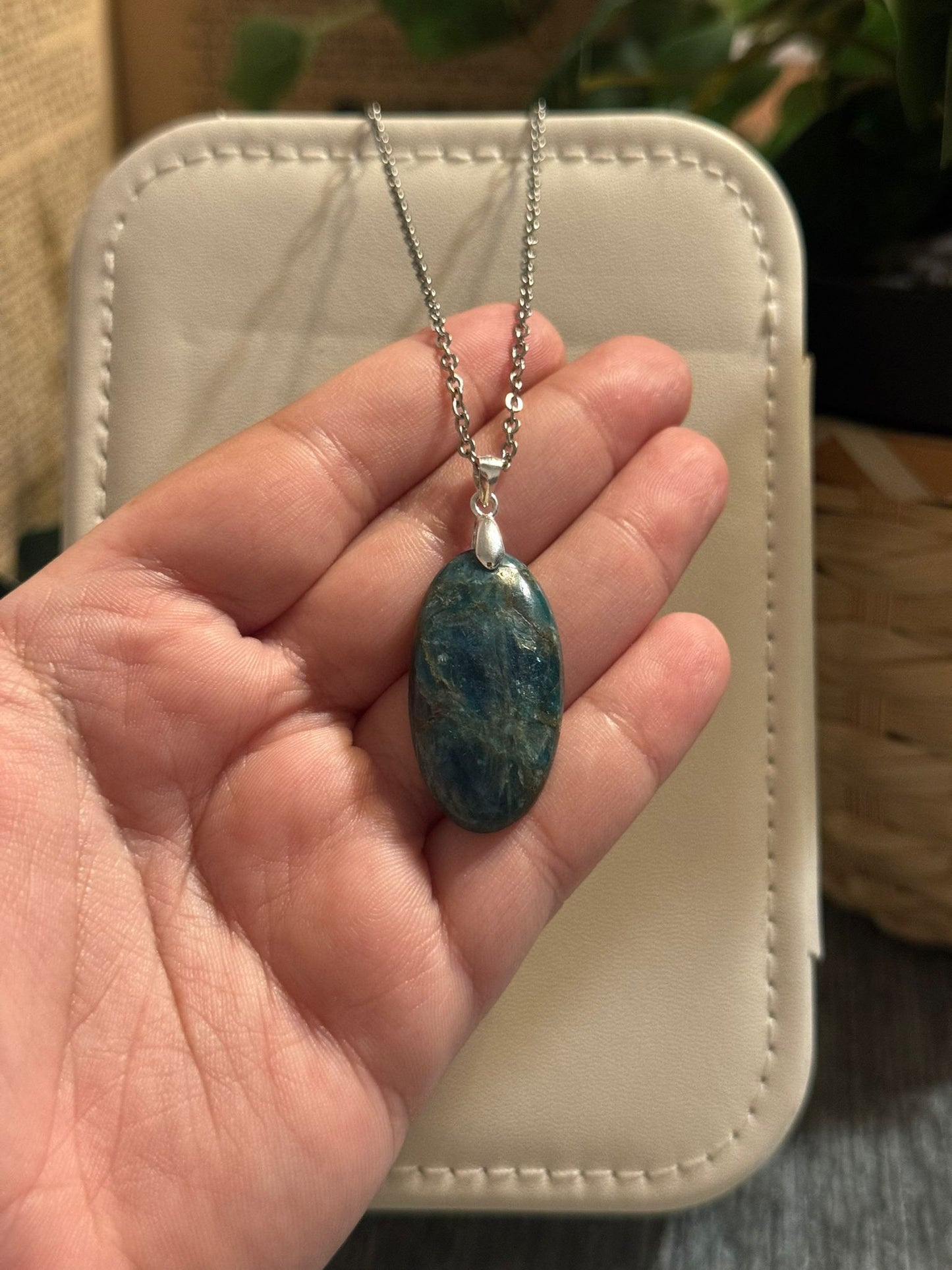 Colgante de Apatita Azul en Plata 925