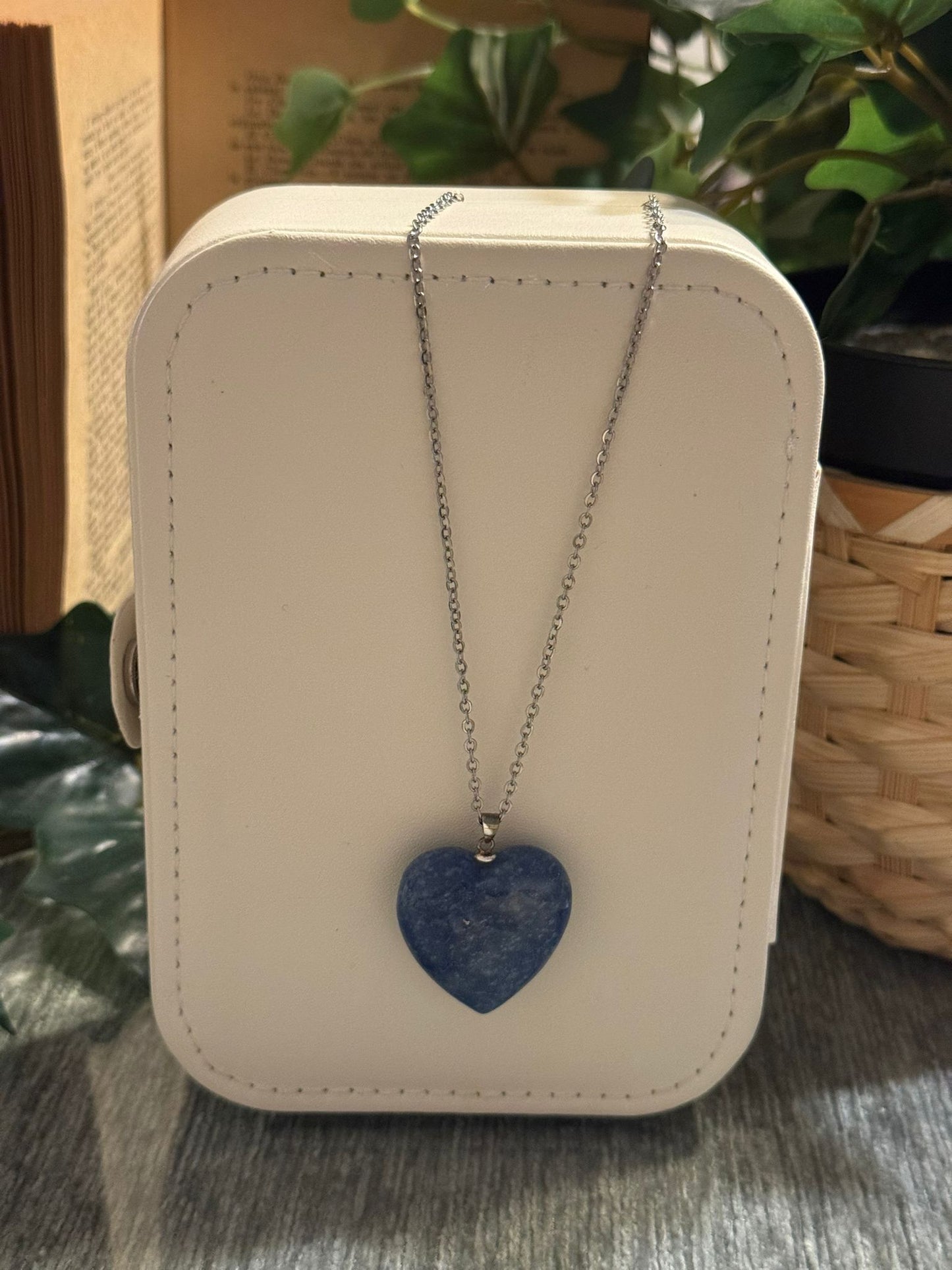 Colgante de corazon Cuarzo Azul en Plata 925