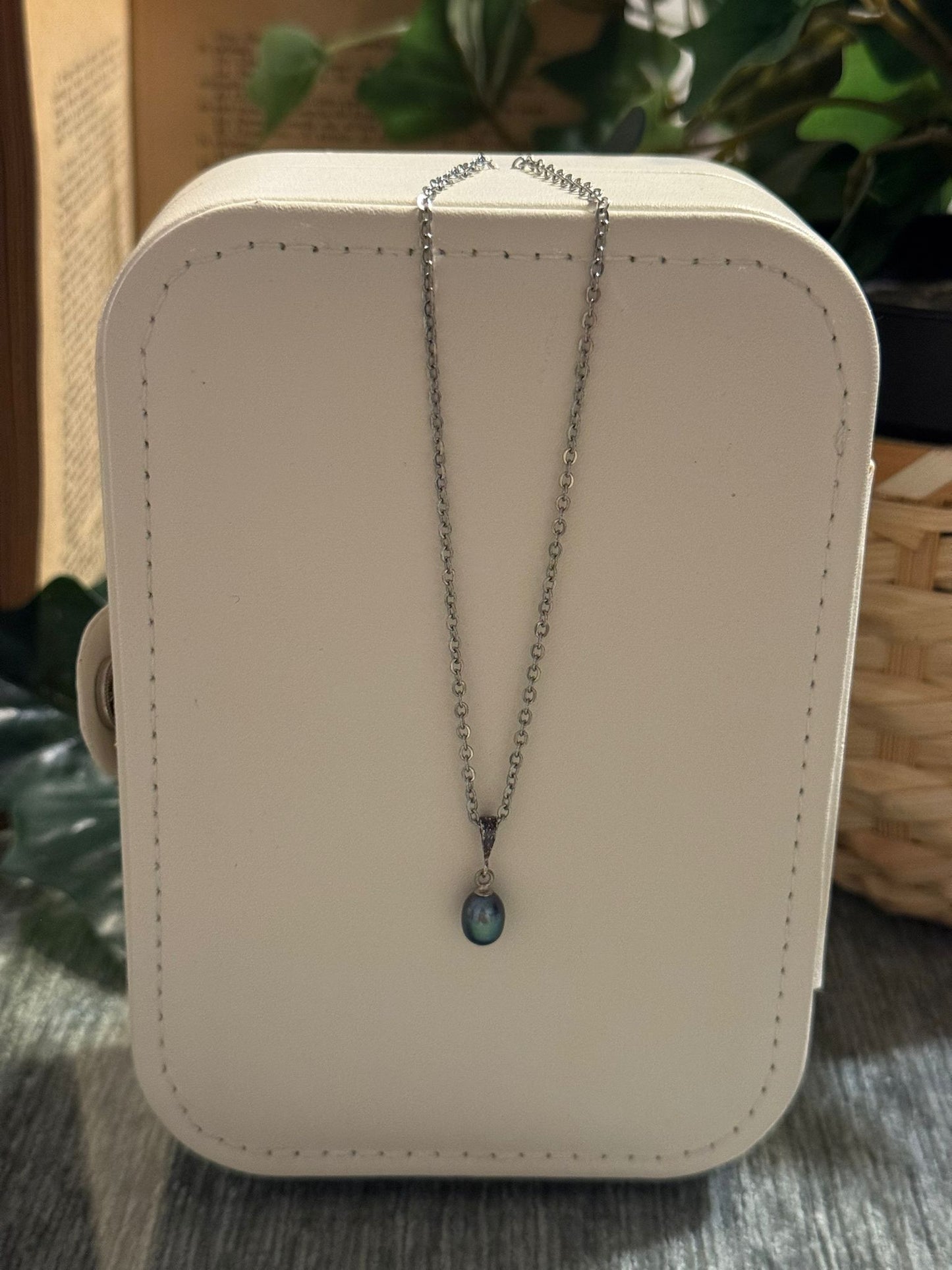 Colgante de Perla Gris en Plata 925