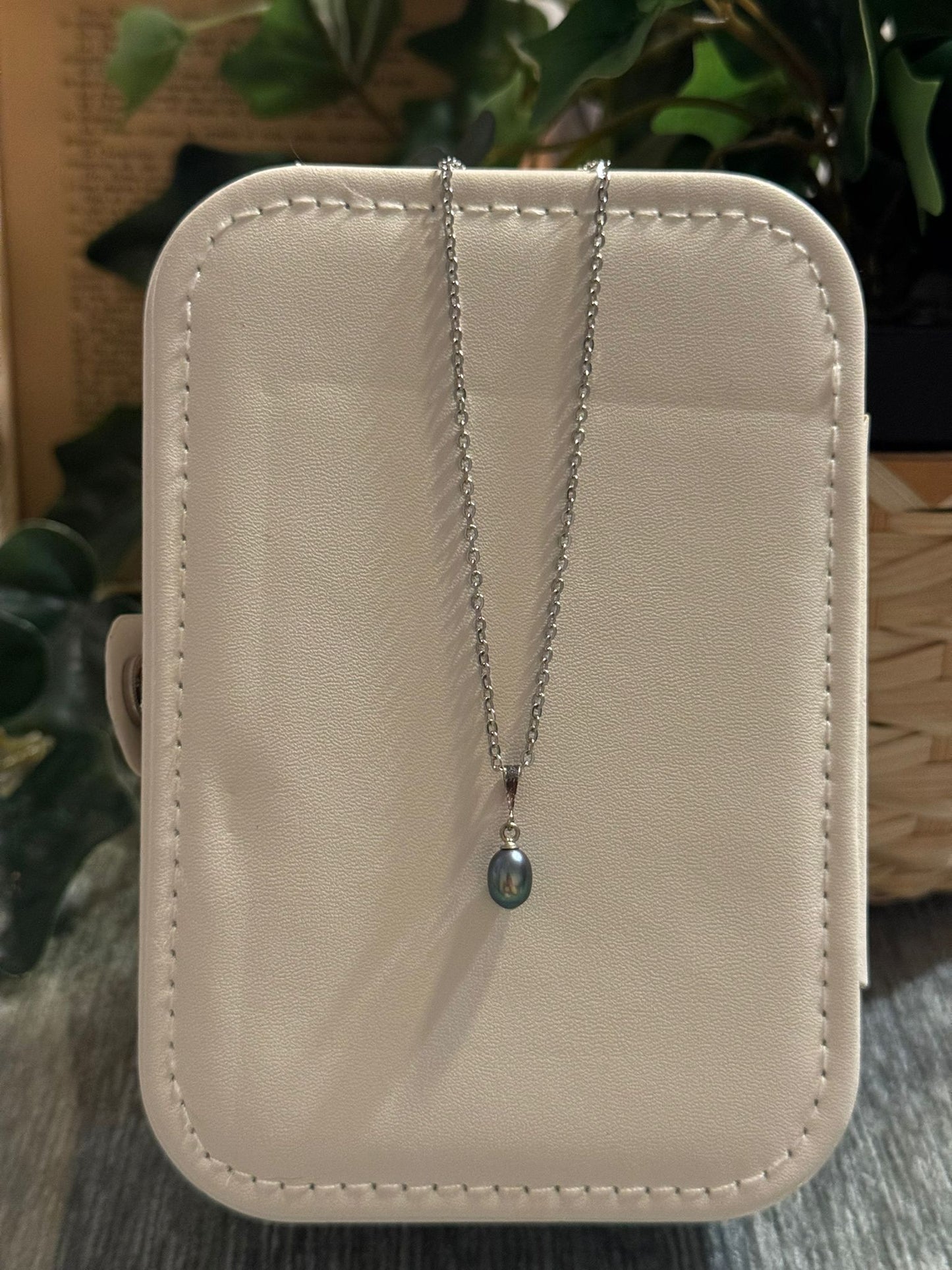 Colgante de Perla Gris en Plata 925