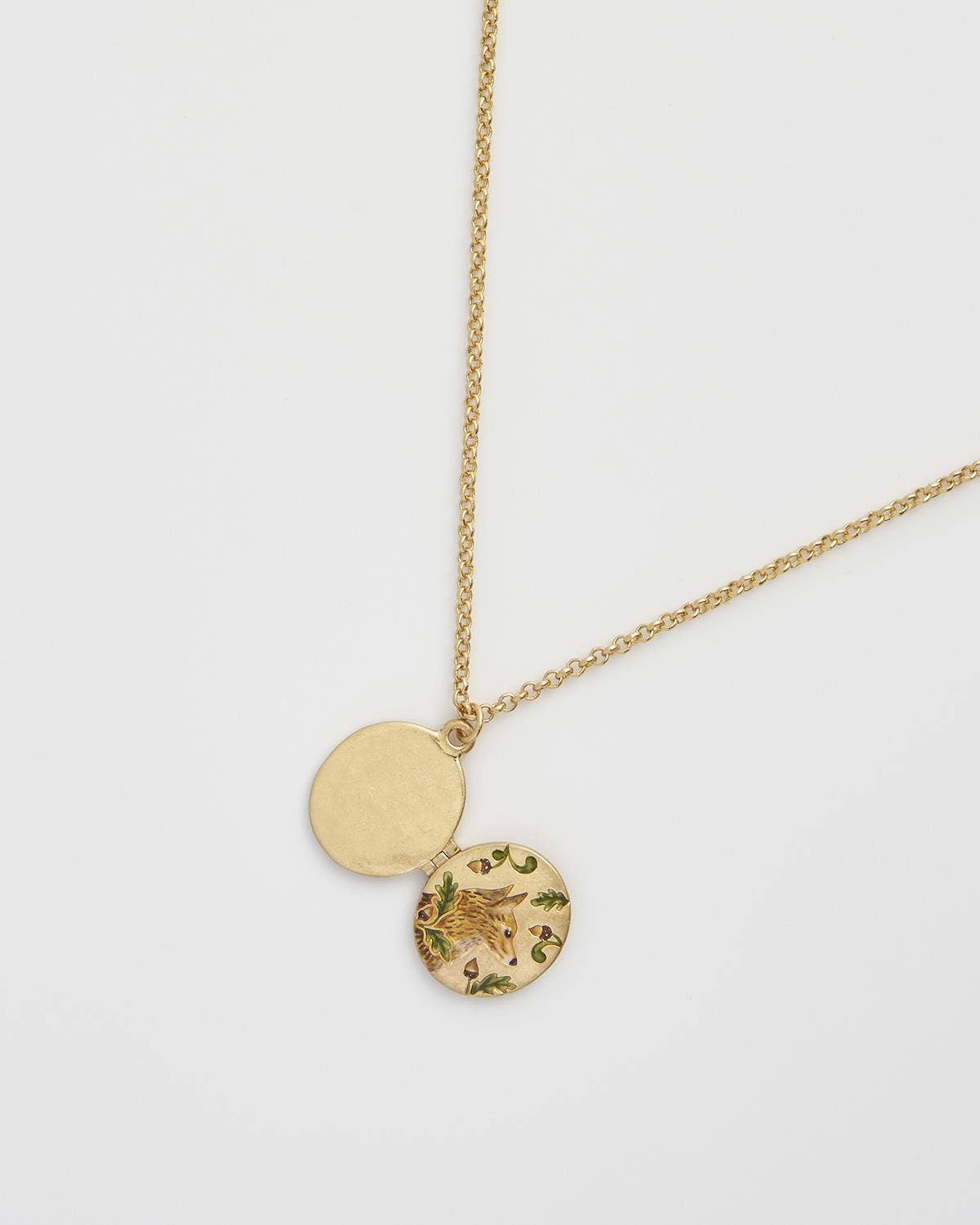 Medallón fable camafeo con forma de zorro y bellota artesanal