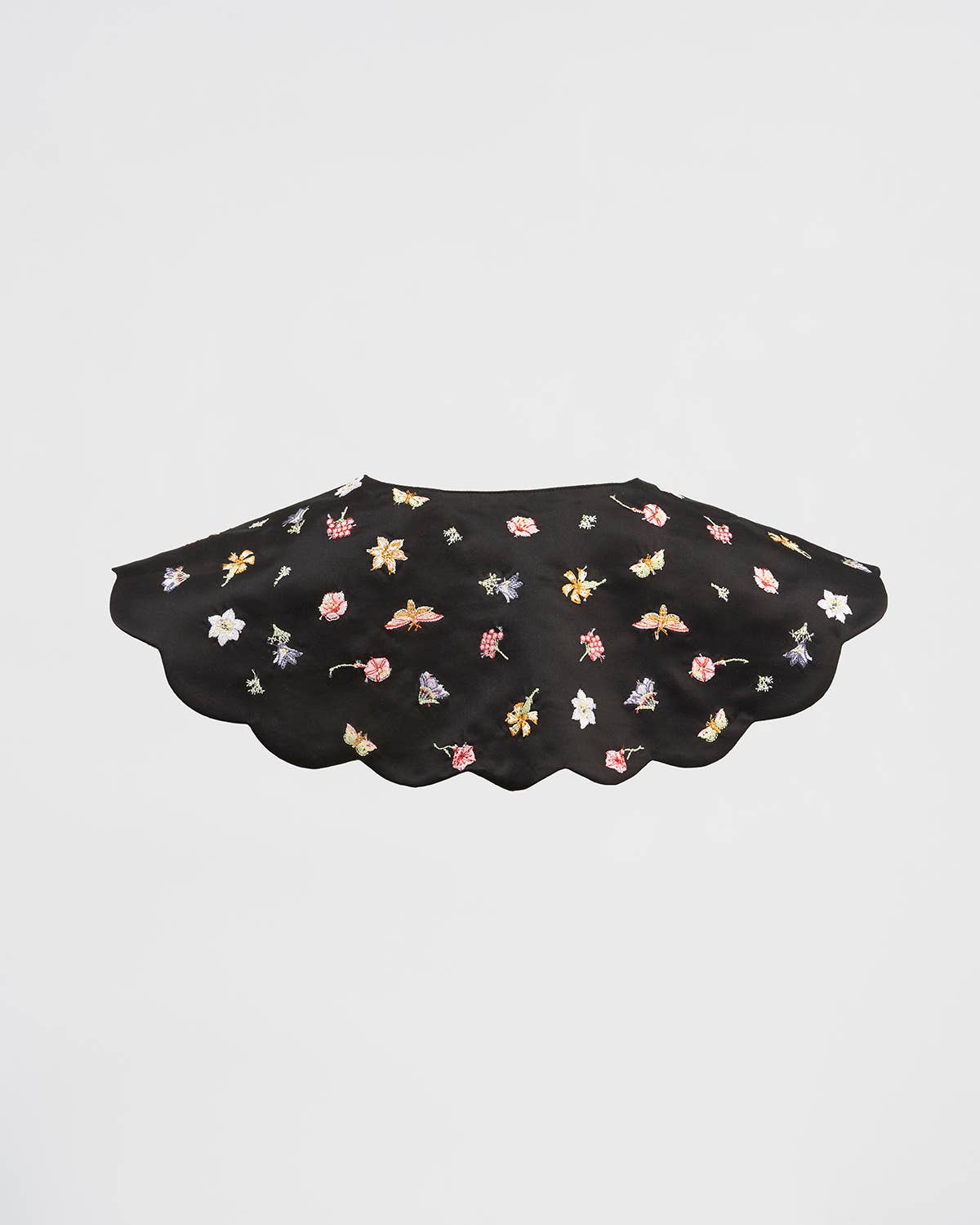 Cuello bordado de satén negro Floral Ditsy
