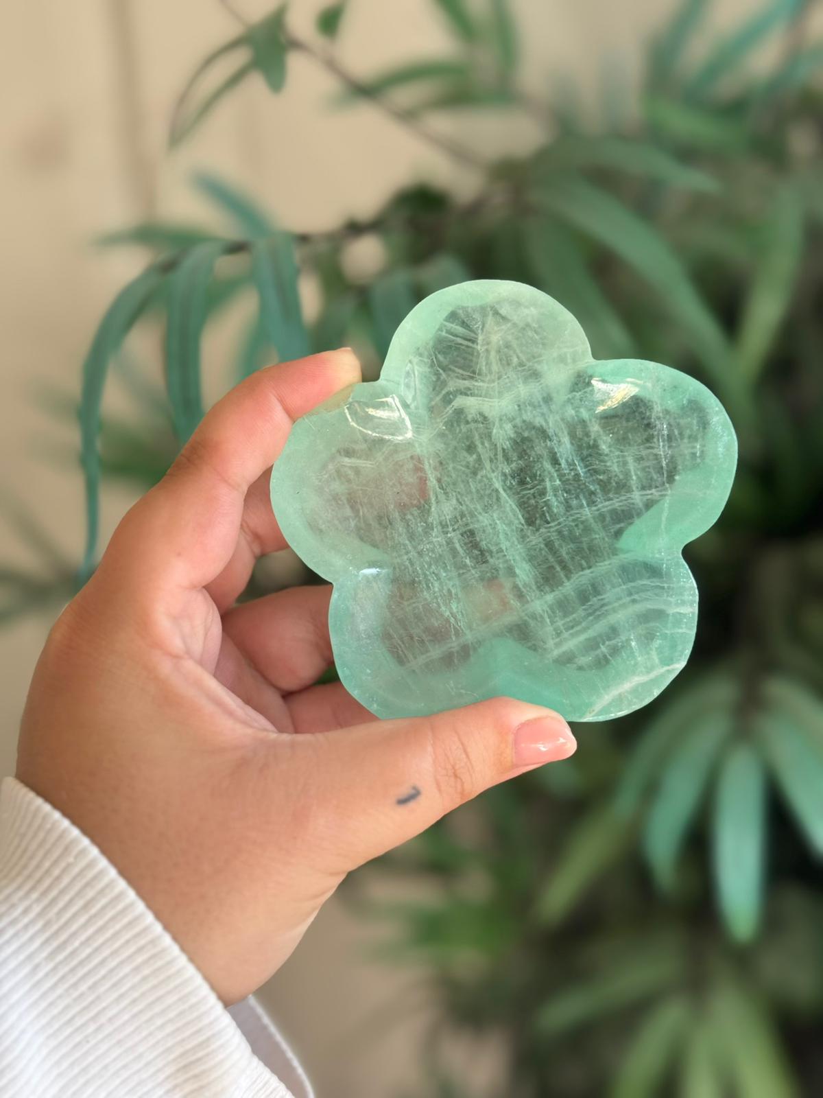 Bol de fluorita en forma de flor