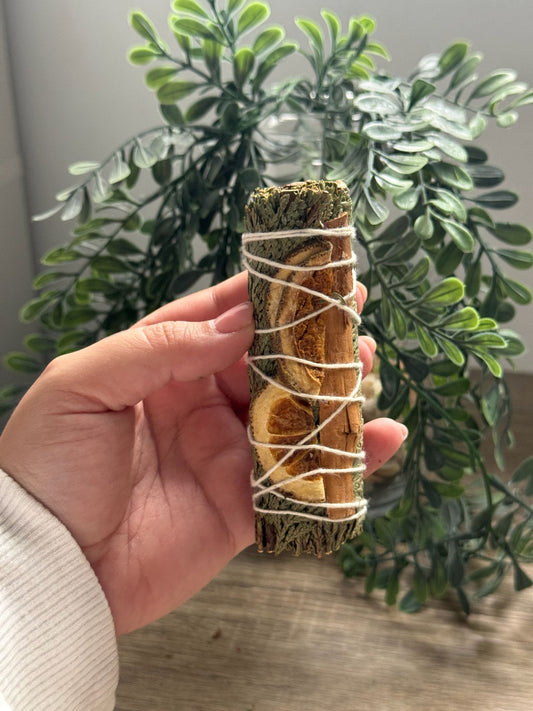 Atado de salvia blanca con naranja canela y resina 7 poderes