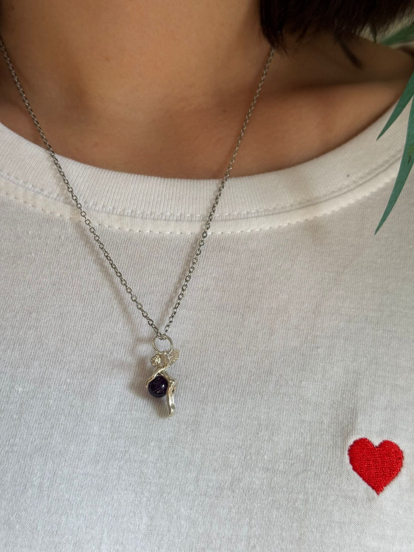 Colgantes de hada con minerales naturales en plata