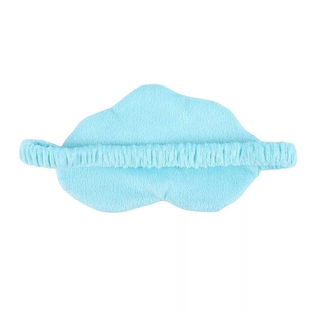 Mascara para dormir en forma de nubes.