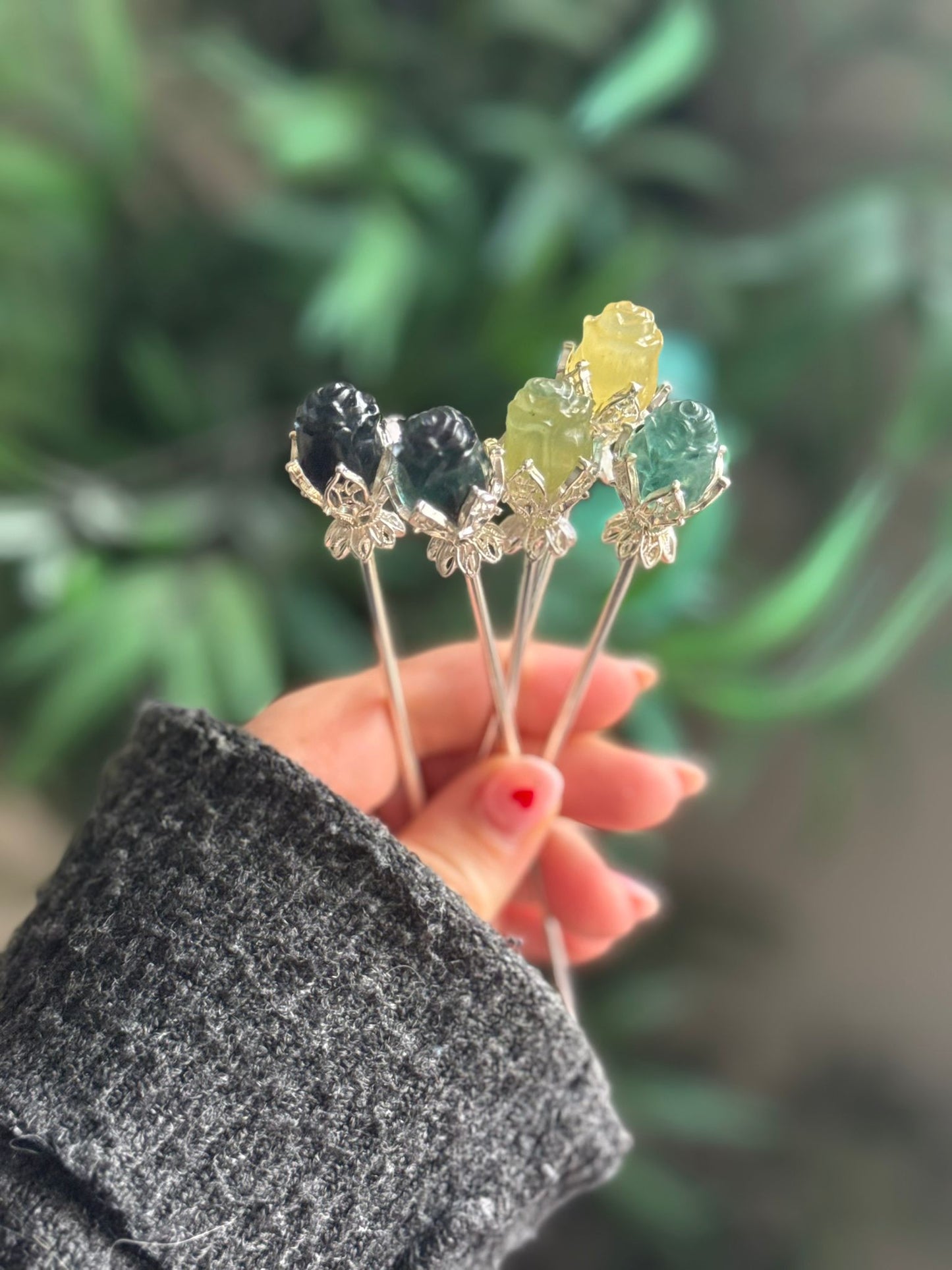 Palillos para Cabello de Fluorita Plateados.