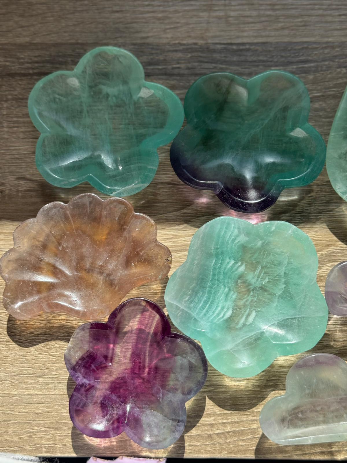 Bol de fluorita en forma de flor