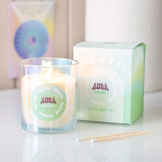 Vela iridiscente Aura energía con aroma de te de menta y loto.