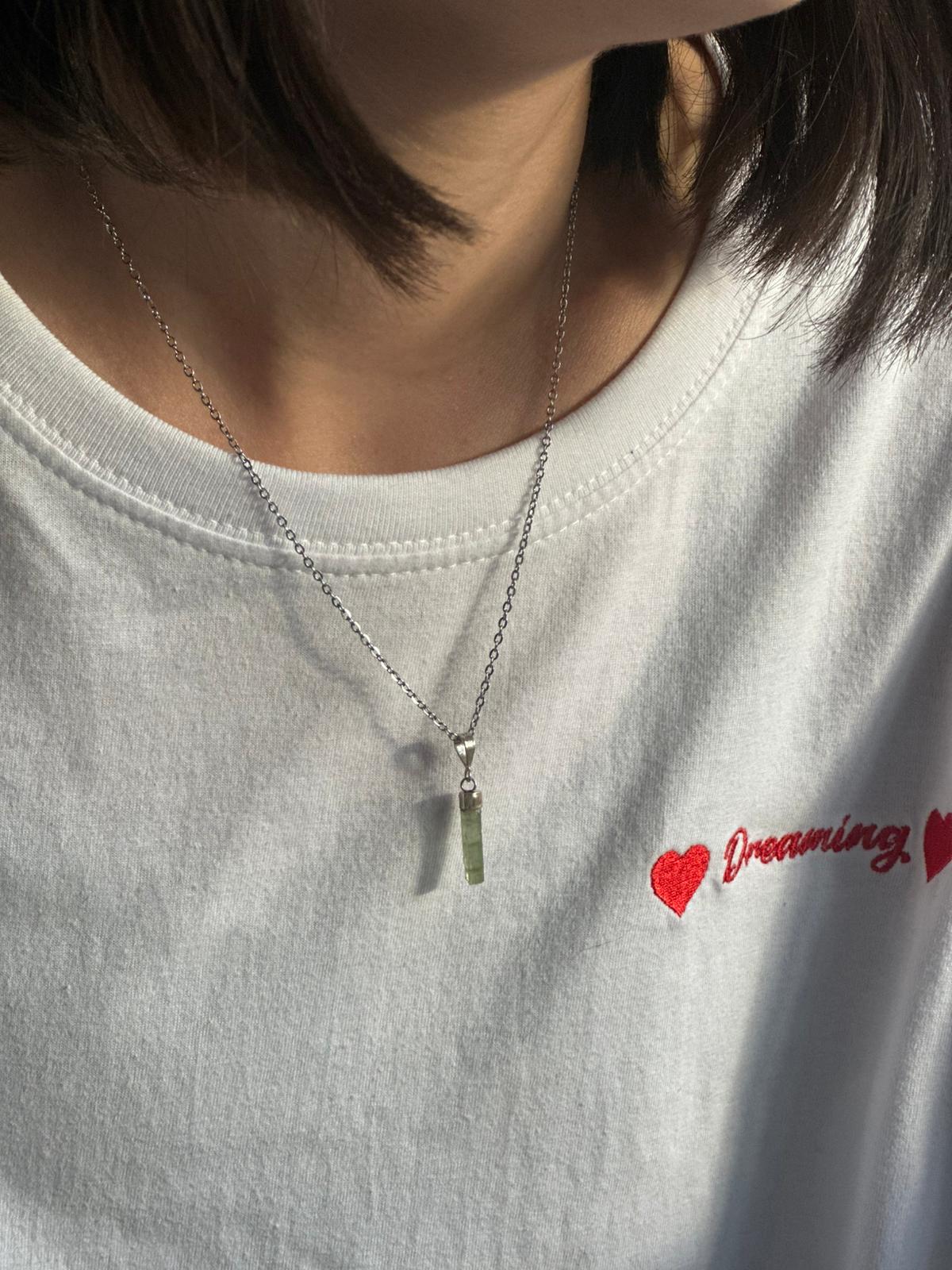 Colgante de plata con turmalina verde