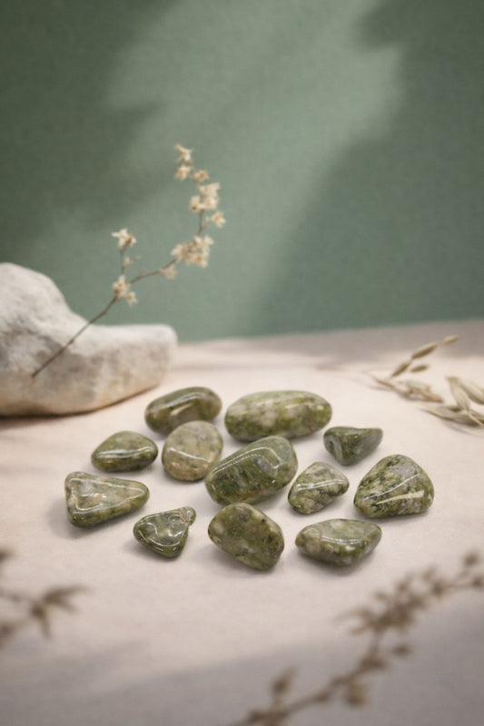 Piedras Africanas Medianas – Epidote Snowflake