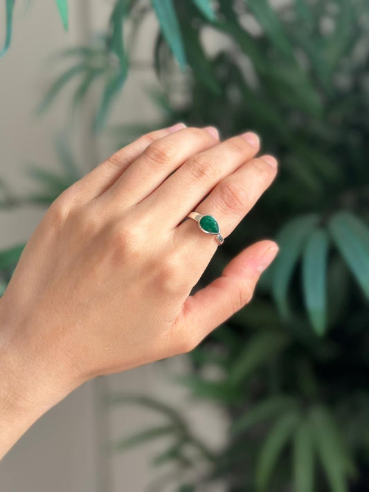 Anillo ajustable de esmeralda