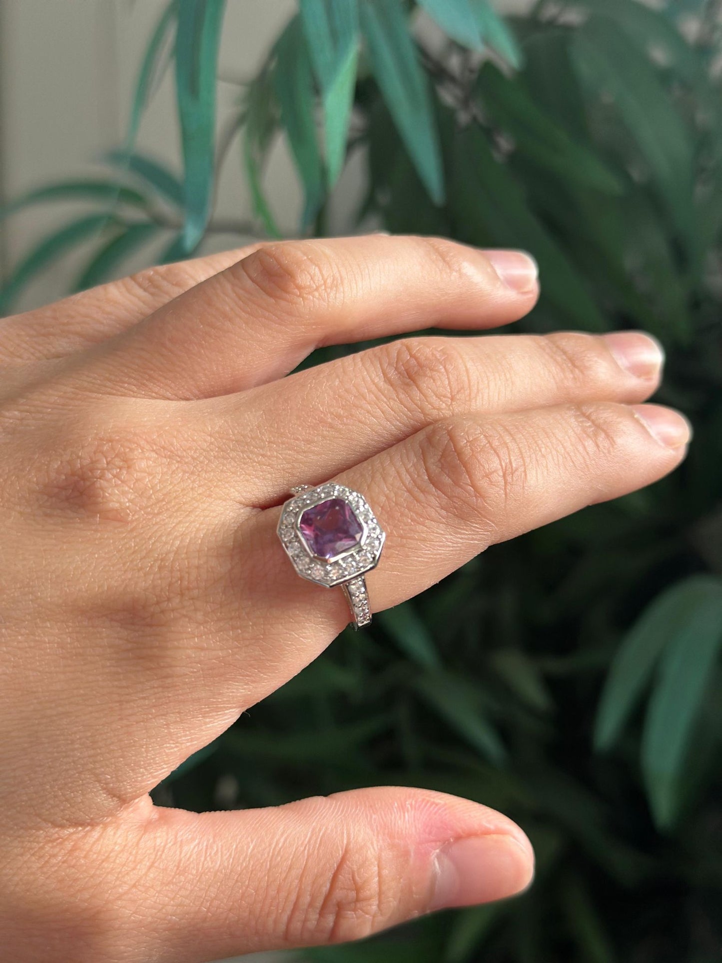 Anillo de plata con amatista y circonitas talla 14