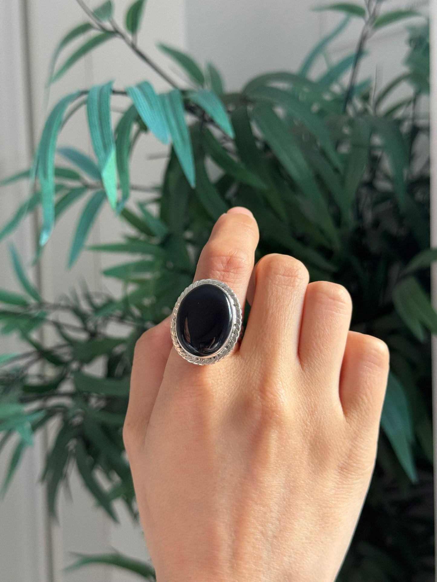Anillo de Onix en plata de ley 925 ajustable