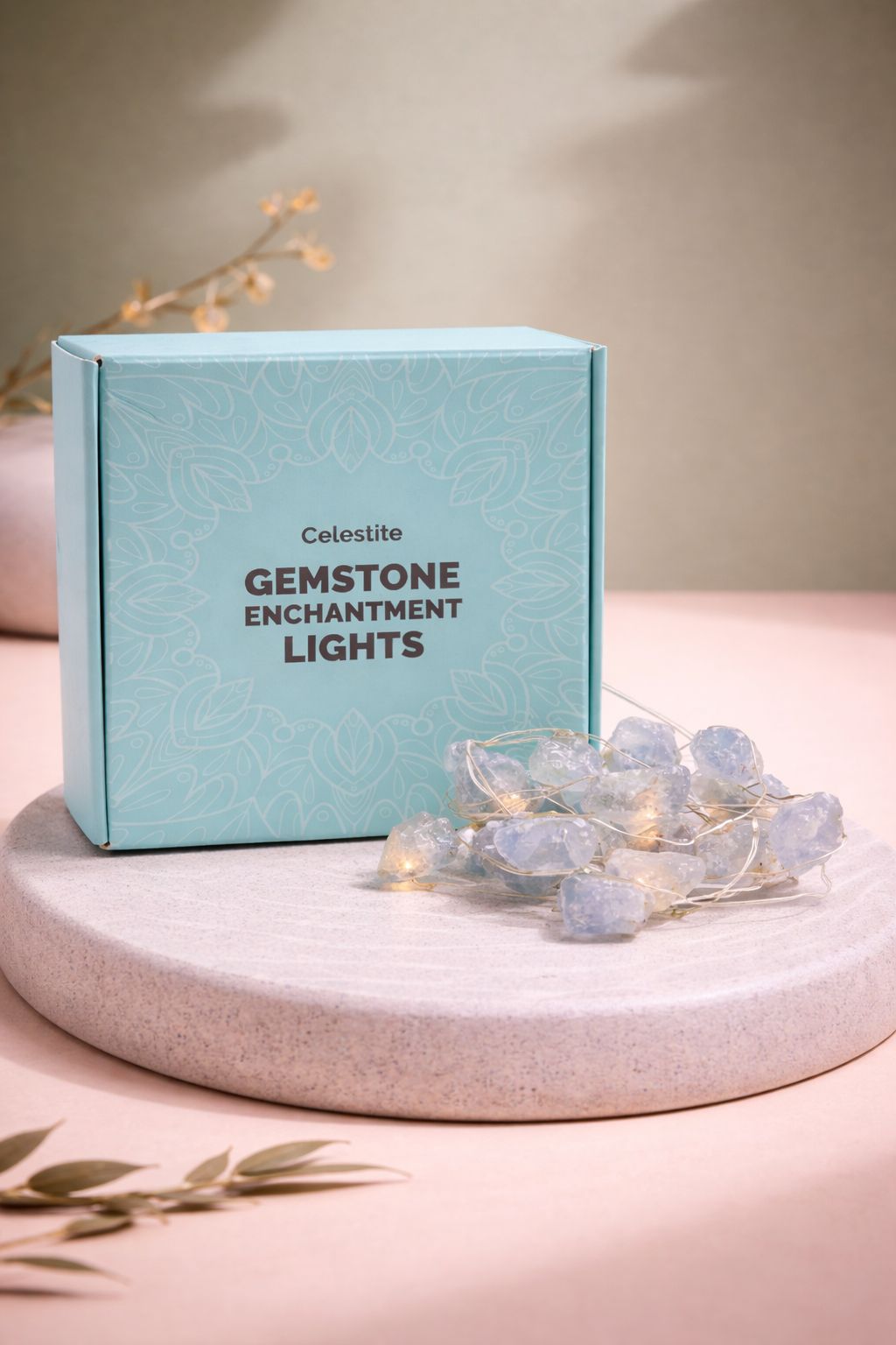 Luces Encantadas con Piedras de Celestina