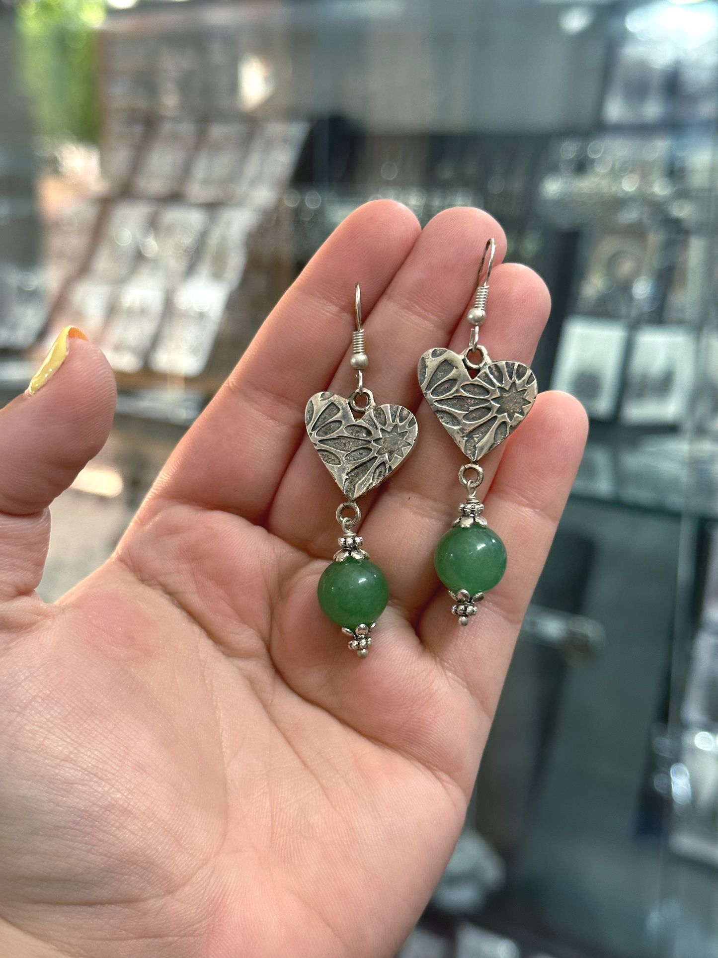 PENDIENTES CORAZÓN CENEFAS JADE